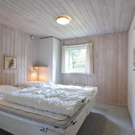 Five Bedroom Holiday In Blavand Tatil Evi