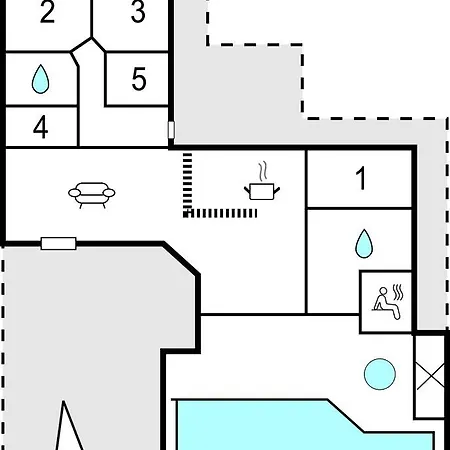 Five Bedroom Holiday In Blavand *